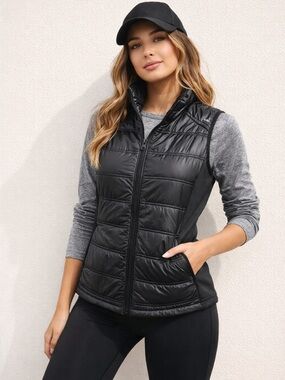 Avia Black Puffer Vest Women's
Medium Lightweight Quilted Zip Up Activewear